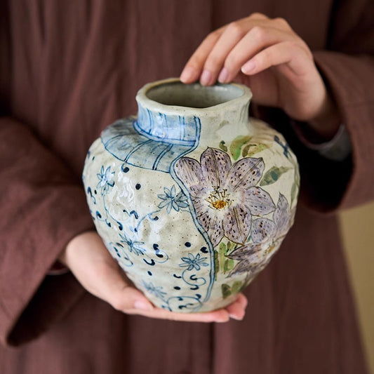 Jingdezhen Original Blue and White Underglaze Creative Hand-painted Iris Flower Sunflower Hydrangea Rustic Vintage Vase