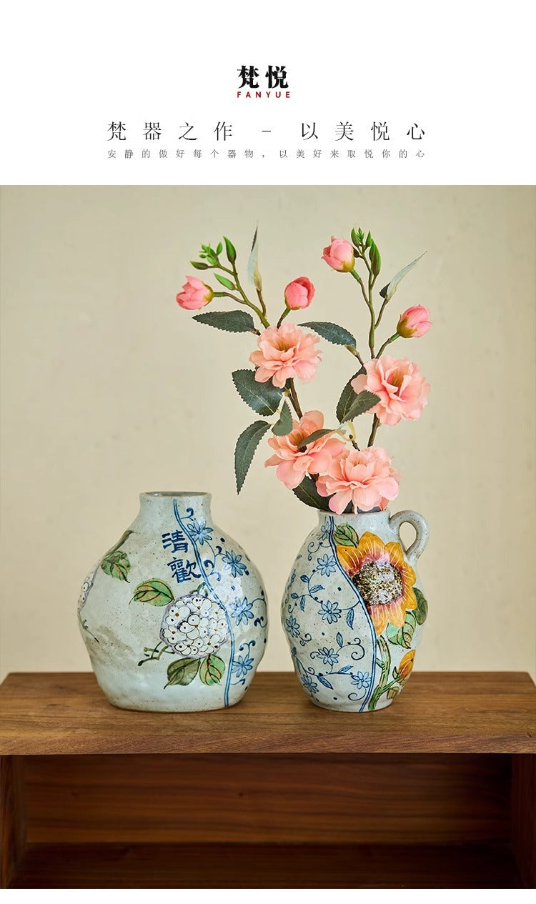 Jingdezhen Original Blue and White Underglaze Creative Hand-painted Iris Flower Sunflower Hydrangea Rustic Vintage Vase